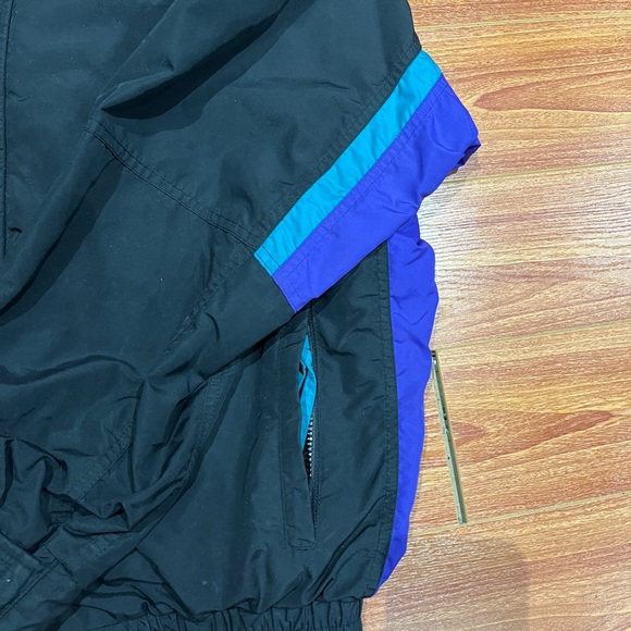 VINTAGE COLUMBIA JACKET - Picture 8 of 11